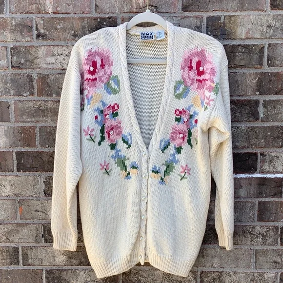 Take 50% OFF- Max Studio Cream Floral V-Neck Button-Up Cardigan, Size-S - Picture 2 of 13